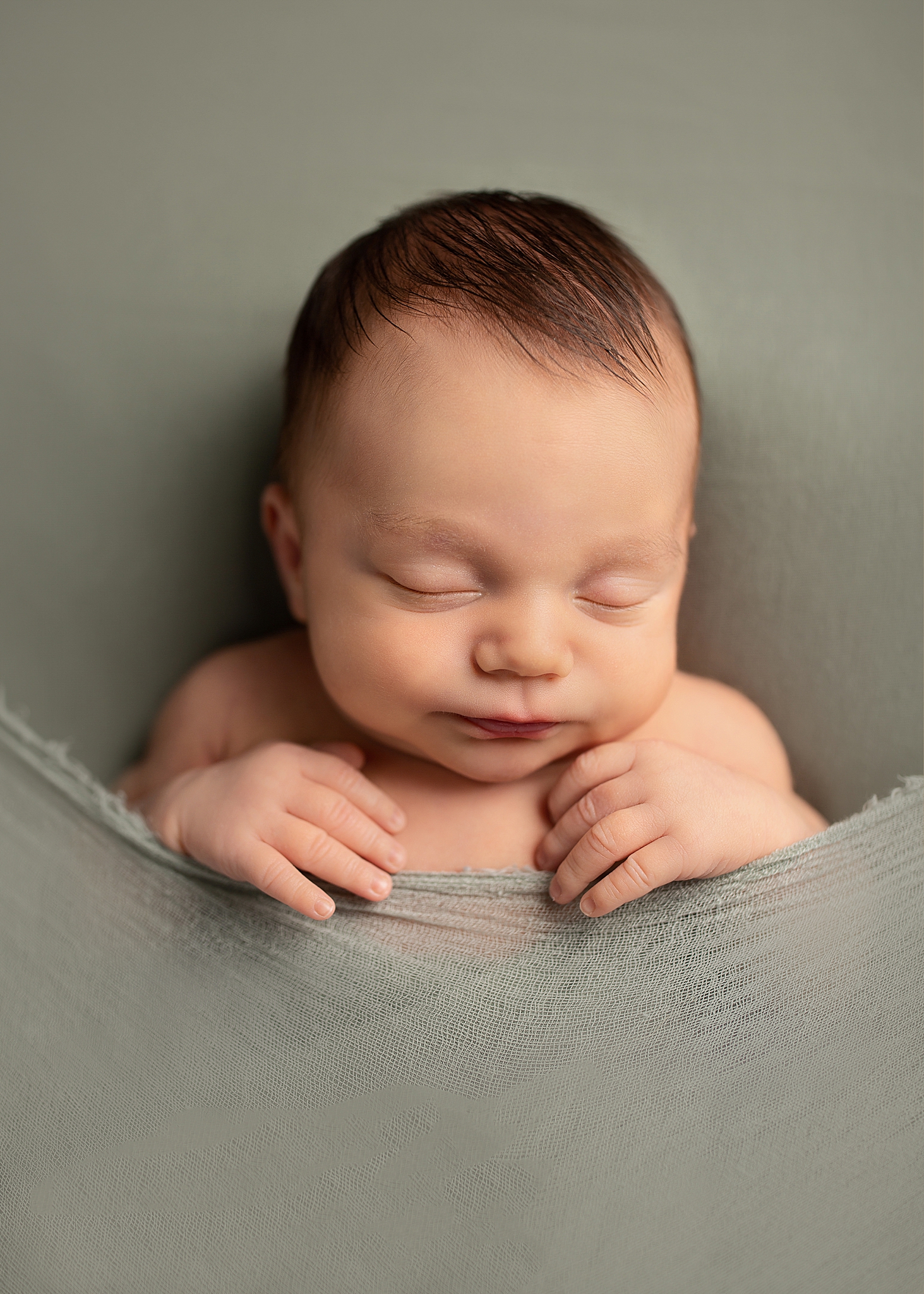 kamloops-newborn-photographer-lyndsay-elizabeth-photography_0005.jpg