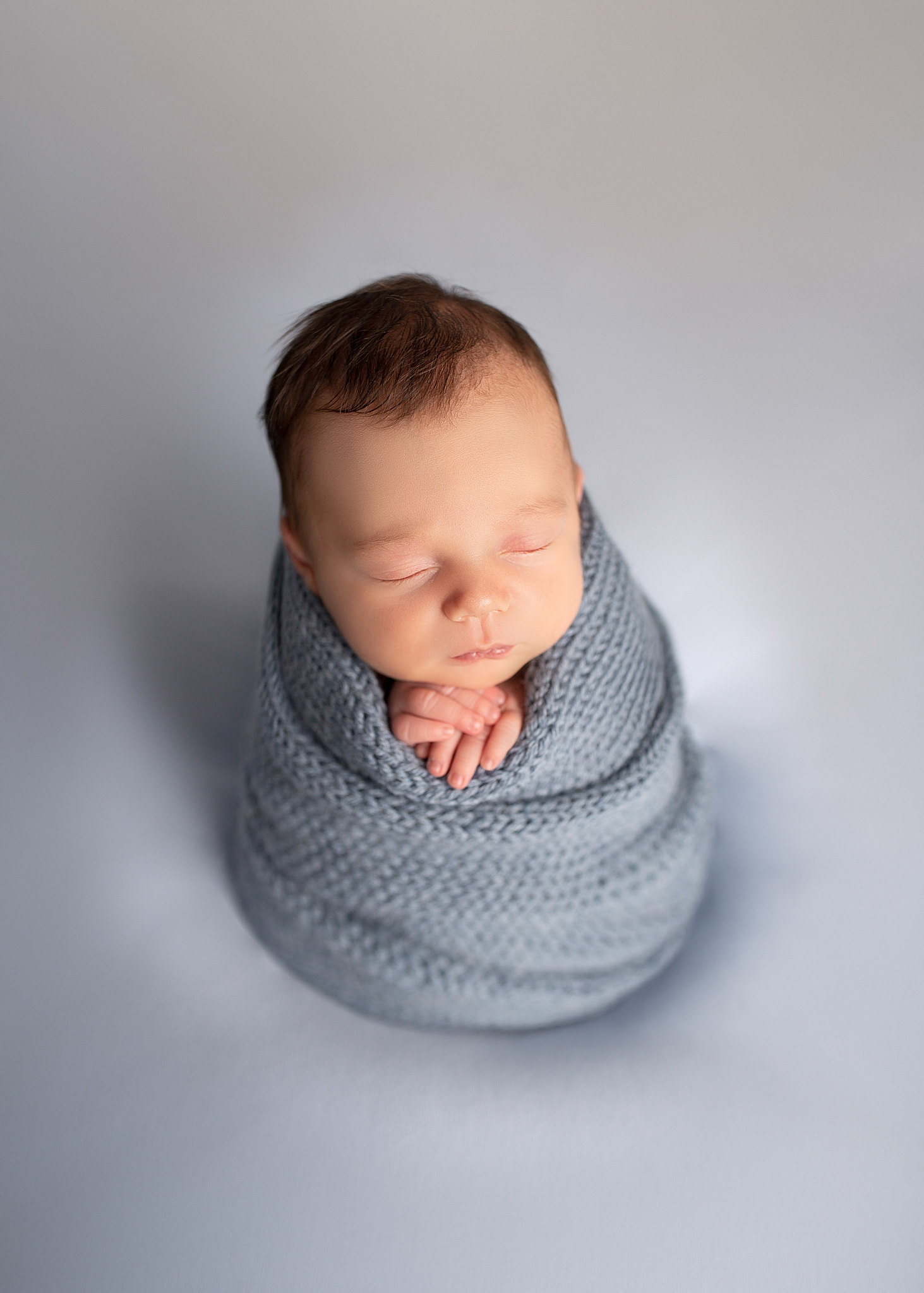 kamloops-newborn-photographer-lyndsay-elizabeth-photography_0008.jpg